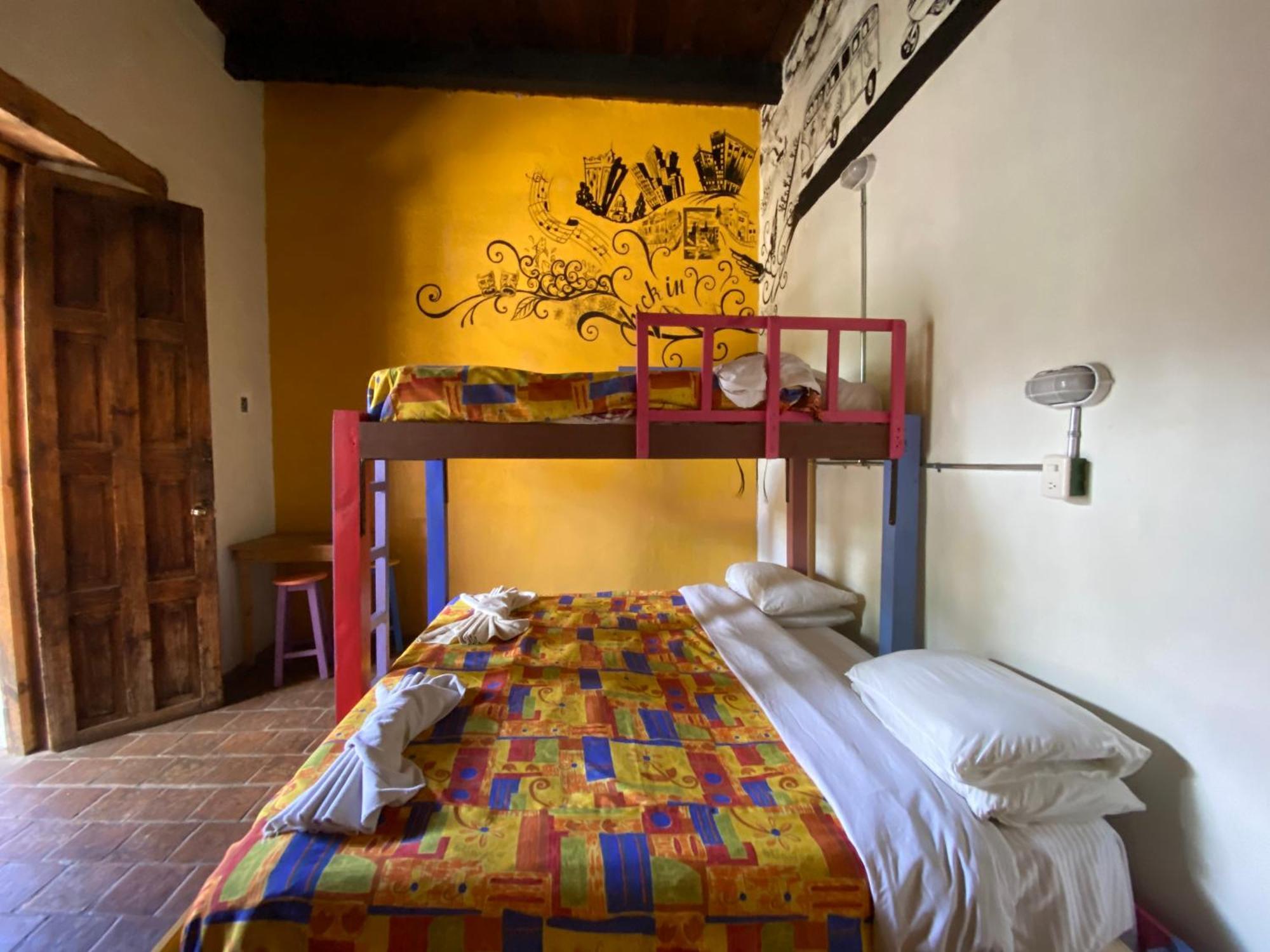 Rossco Hostel Сан-Крістобаль-де-лас-Касас Екстер'єр фото